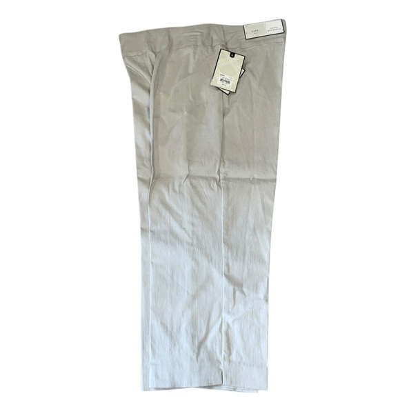 Dana Buchman Tan Capri Pants Relaxed Fit - Picture 4 of 4